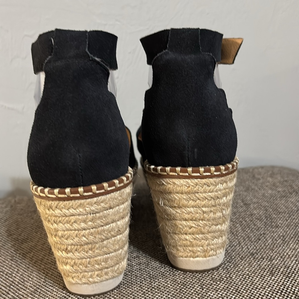 Crown Vintage black strappy wedges, size 9M. - Picture 4 of 16